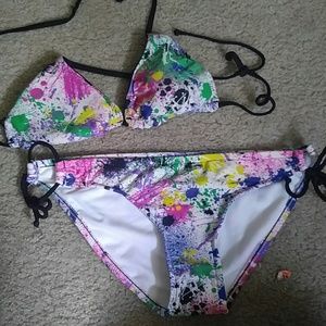 Reversible triangle Splatter paint Bikini