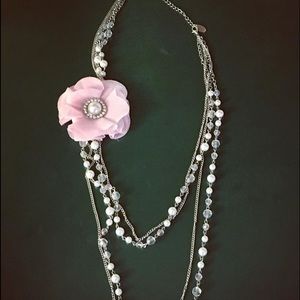 Pearly flower Necklace