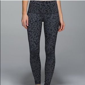 Lululemon high waisted wunder under leggings