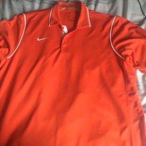 Golf polo never worn!!! (Men)