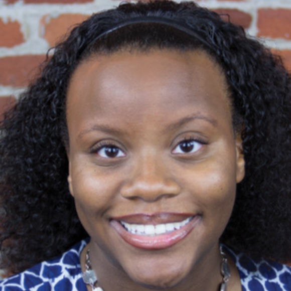 Meet your Posher, Alegra - Picture 1 of 1