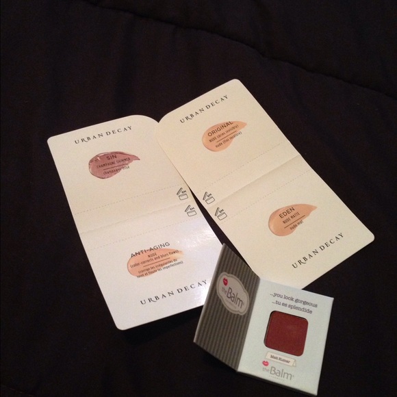 Urban decay eye shadow primer and eye shadow