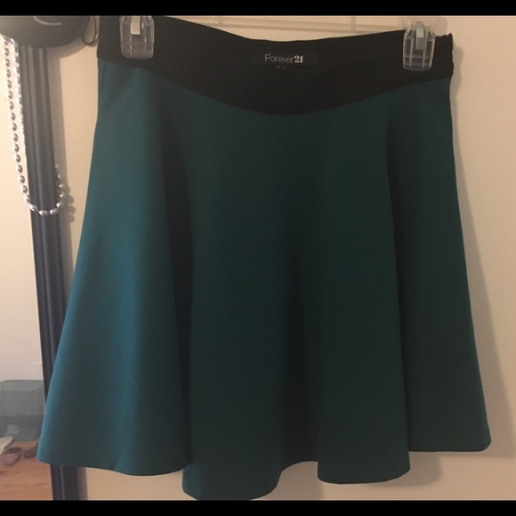 F21 Teal skater skirt