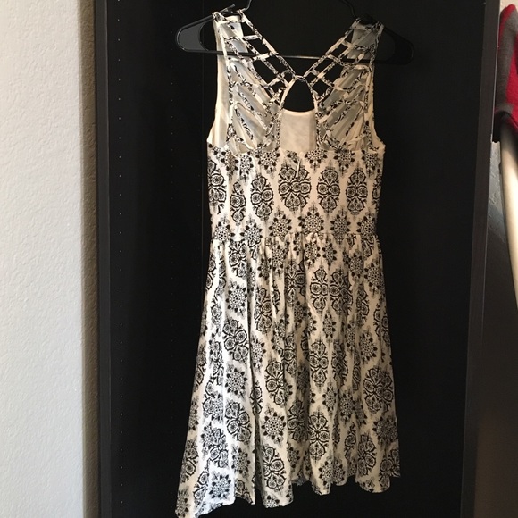 Dress with woven back