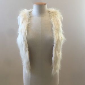 Faux fur cream vest