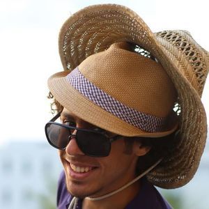 Meet your Posher, Hussain