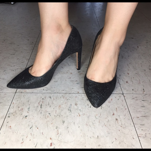 ❗️SALE❗️Glitter Black Pumps