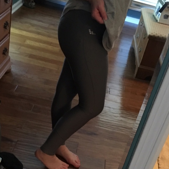 Grey athletic leggings