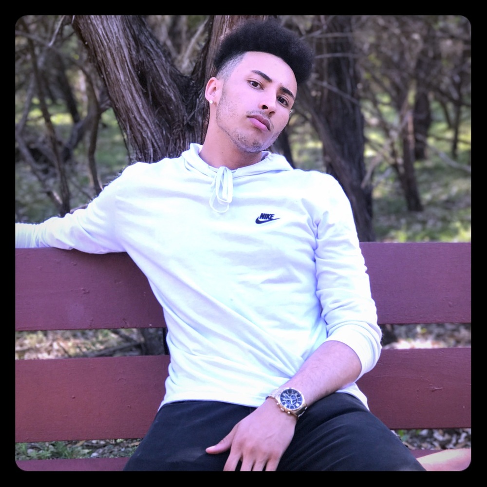 Meet your Posher, Kahlil