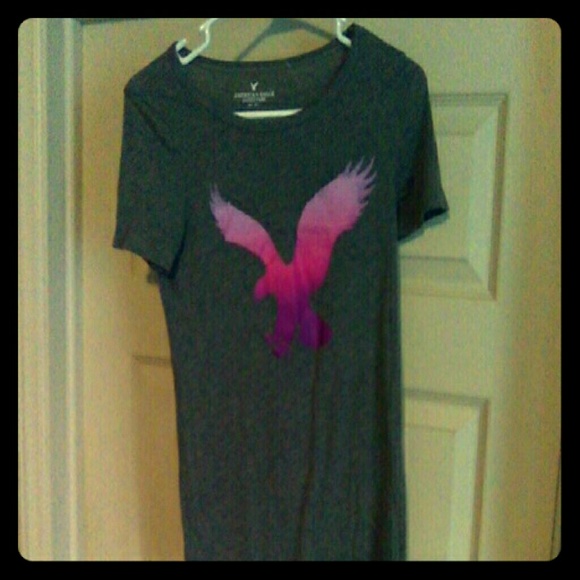 American eagle t shirt size s