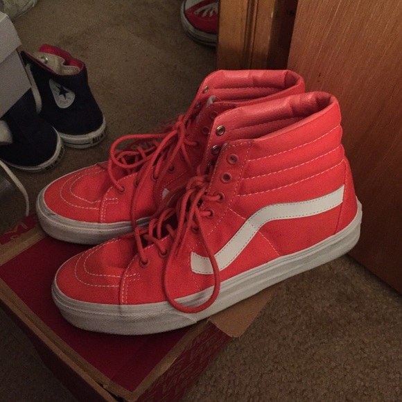 Pink/White Sk8 Hi Vans (Unisex)