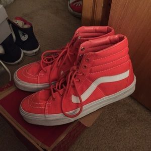 Pink/White Sk8 Hi Vans (Unisex)