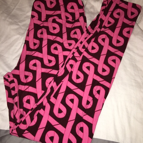 LuLaRoe breast cancer leggings, one size