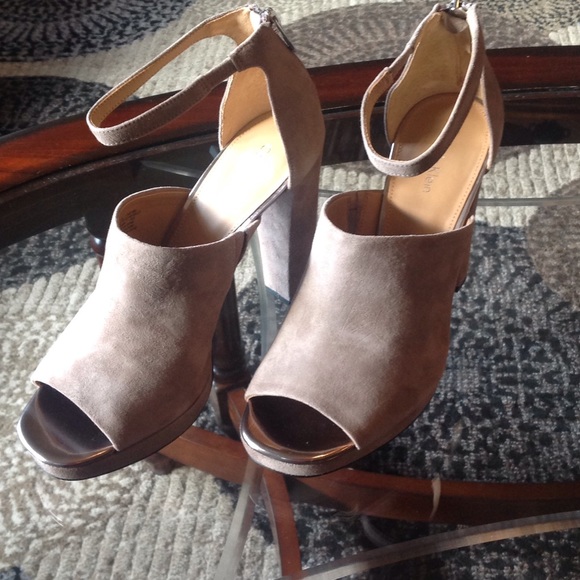 Calvin Klein Shoes - 🌺SALE🌺NEW!! CALVIN KLEIN HEELS
