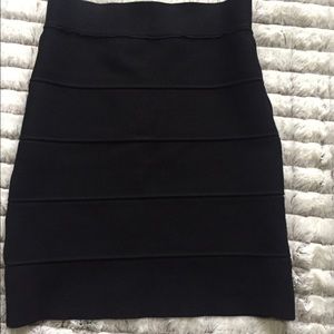 sSimone Textured Power Skirt