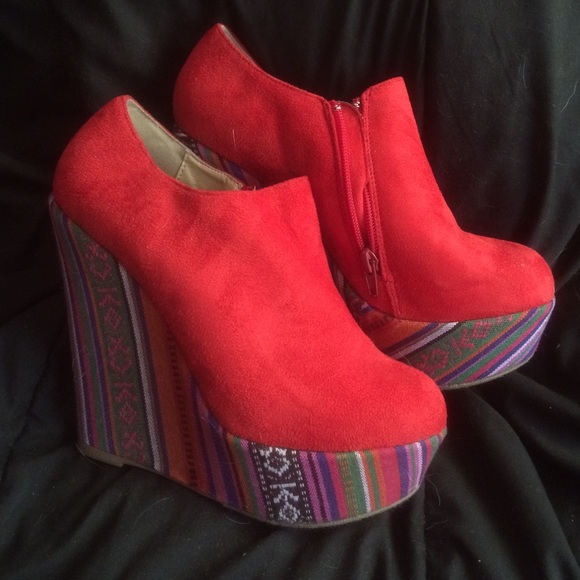 Red Wedges