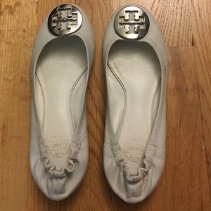 Used Tory Burch Reva Flats, pure white, Size 8M