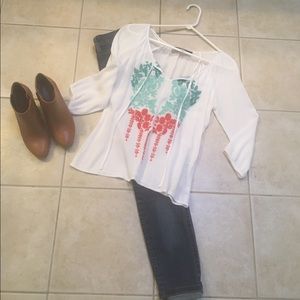 3/4 sleeve white shirt size small