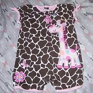 Cute body suit onsie by jumping beans