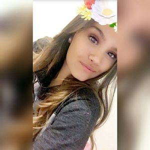 Meet your Posher, Alyssa