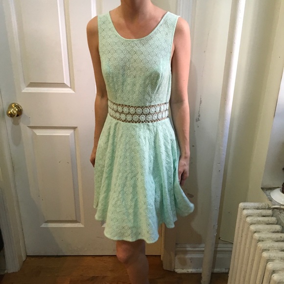 Free People Dresses & Skirts - FREE PEOPLE Mint Green Daisy Caged Mini Dress