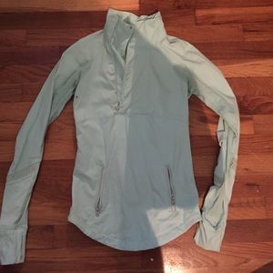 Mint run reflective pullover