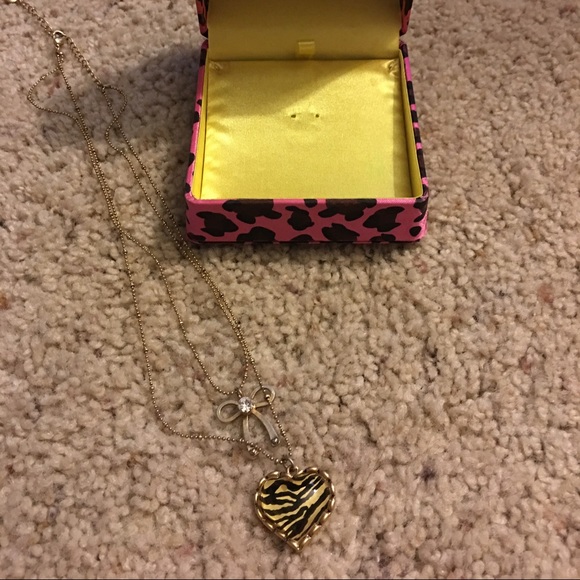 Betsy Johnson necklace