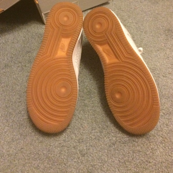 Air Force 1 - Picture 2 of 4