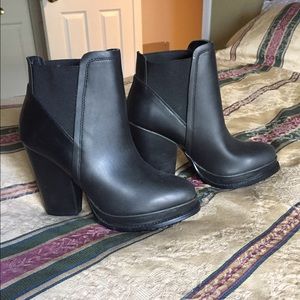 Asos heeled chelsea boot
