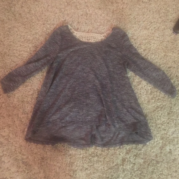 3/4 sleeve shirt