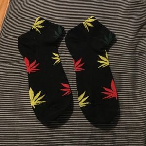 Never ever worn HUF socks