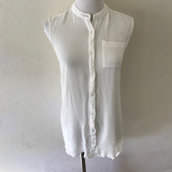 sophie rue Tops - Sophie Rue White Button Up High Low Blouse Size Xs
