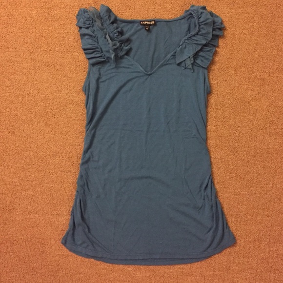 Ruffle sleeved top