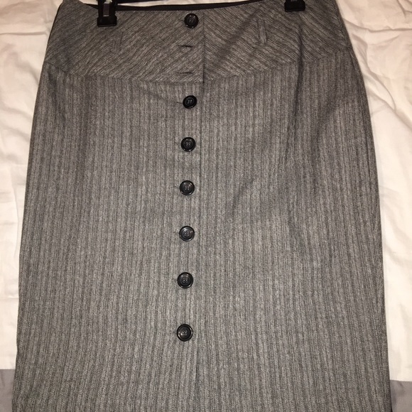 Juniors grey button up pencil skirt