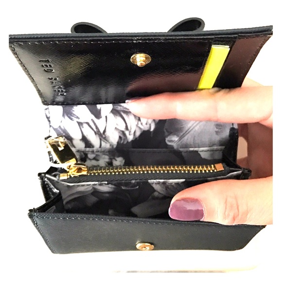 💕Small Ted Baker Wallet - Excellent Condition! 💕