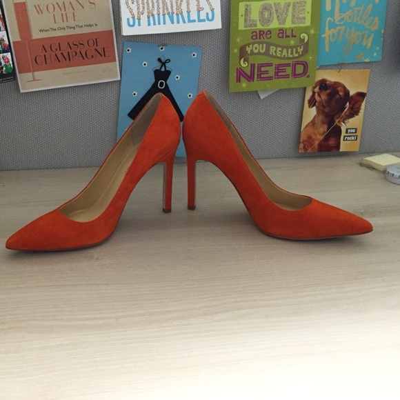 Ivanka Trump Shoes - Ivanka Trump Suede Heels