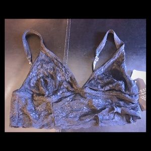 Guess, Los Angeles -Black Lace Bralette, SZ LRG 🎀