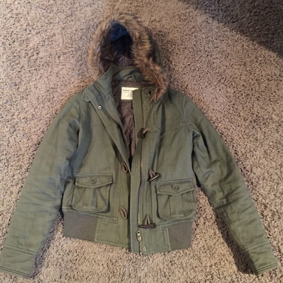 Forever 21 Jackets & Blazers - Forever21 Green Khaki Winter Coat with Fur Hood❄️