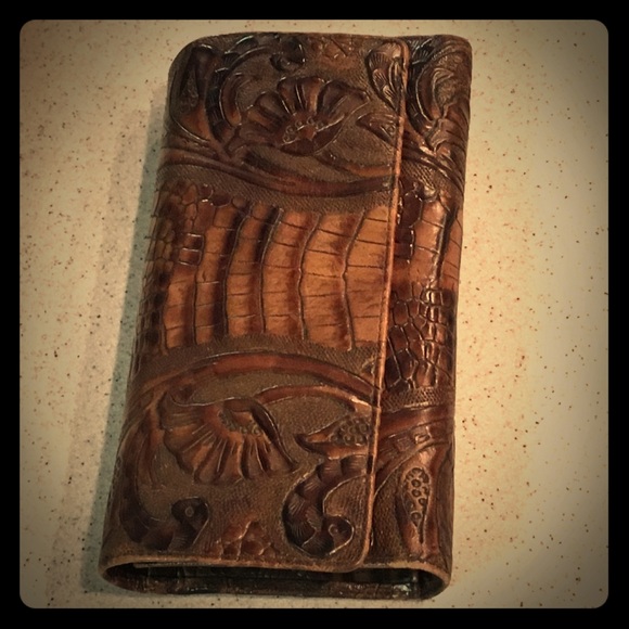 Brahmin leather wallet