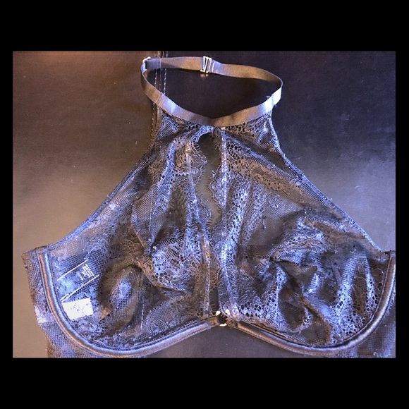 Victoria's Secret -Very Sexy Chantilly Bralette 🎀