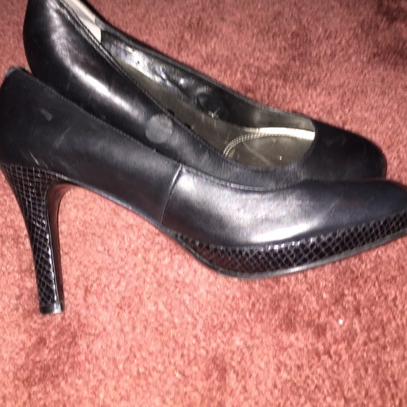 Shoes - Picture 2 of 2