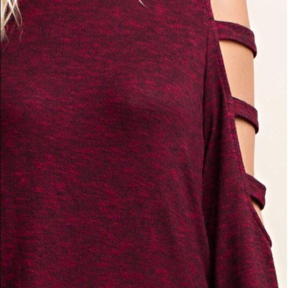 🌺❗️LAST❗️Burgundy cold shoulder sweater top - Picture 4 of 4