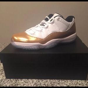 Retro Jordan 11 Low Gold