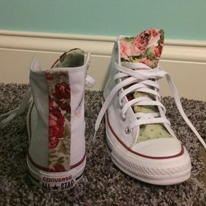 High top Converse - with floral tongue