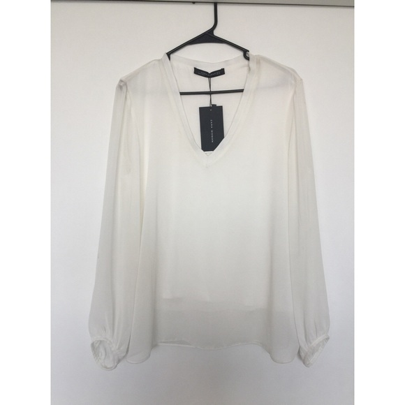 White Zara women V neck