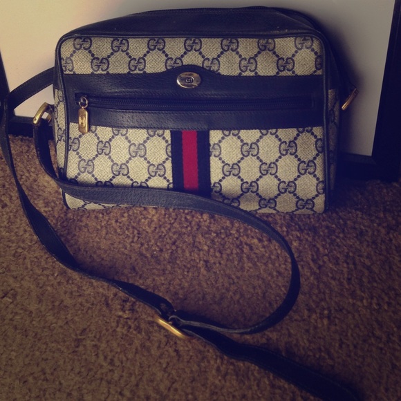 AUTH vintage Gucci shoulder bag