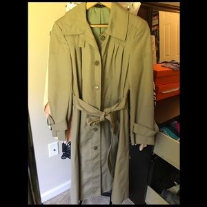 Hampton Court Tan Trench Coat 7/8