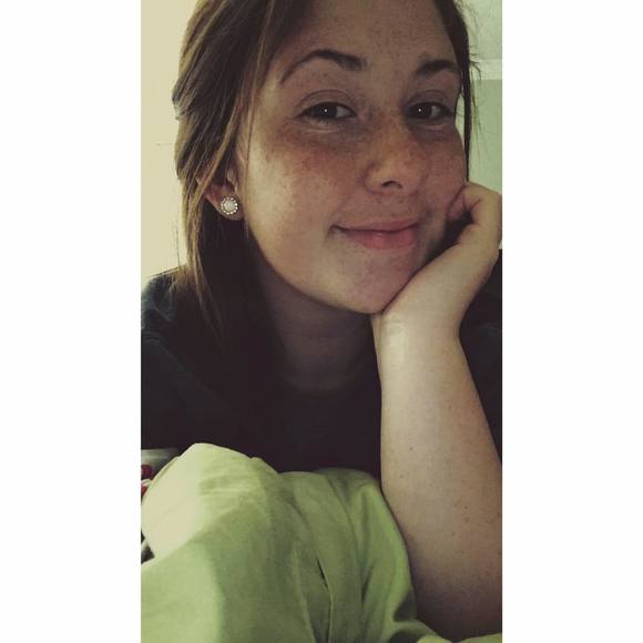 Meet your Posher, Kayla - Picture 1 of 1