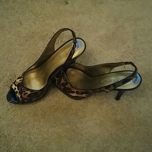 Guess leopard heels