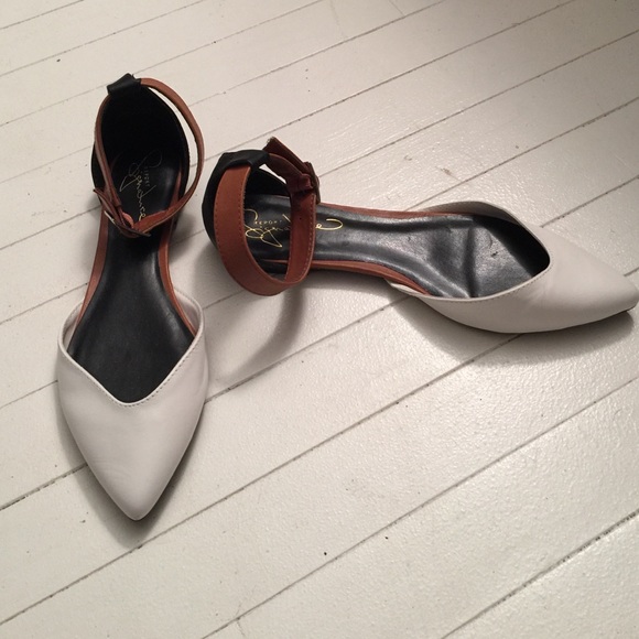Report Signature Flats